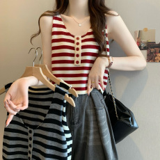 批发实拍实价 新版复古设计感V领<b class='q'>镂空</b>外搭条纹背心