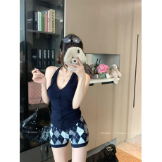 批发实拍实价 毛衫套装女修身挂脖吊带背心短裤