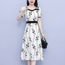 批发大码女装2026夏季胖mm时尚气质收腰显瘦洋气印花中长款连衣裙淑女