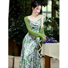 批发实拍  气质简约<b class='q'>印花</b>荡领吊带<b class='q'>连衣裙</b>+开衫   +40！