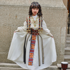 批发古国公主刺绣重工新疆云南贵州旅拍广西三月三表演演出服饰套装