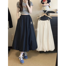 批发实拍2026春季松紧腰<b class='q'>白色</b>半身裙垂感蓬蓬裙慵懒风显瘦A字裙中<b class='q'>长裙</b>