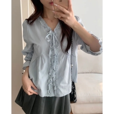 批发chic 早春韩系温柔减龄时尚木耳花边V领蝴蝶结长袖别致衬衫上衣