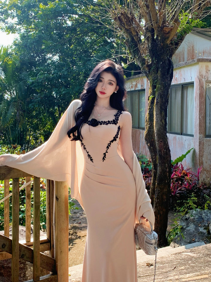 실사 2026 봄 여름 새로운 블랙 분말 꽃 자수 허리 수축 둘 착용 드레스 품격 다용도 오픈 가디건