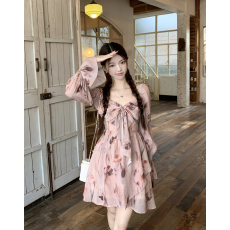 批发法式碎花长袖<b class='q'>连衣裙</b>女高级感2026春夏新款小个子粉色长袖抹胸短裙