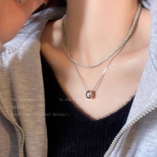 批发秋冬款双层叠戴圆环吊坠毛衣链项链女甜美酷辣风卫衣链网红锁骨链