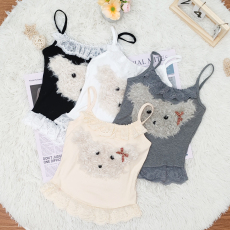 批发<b class='q'>秋</b>季新款女网红细肩带方领一体杯磨毛螺纹吊带显瘦百搭背心打底衫