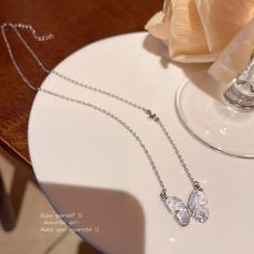 批发轻奢小众蓝色水晶碎钻蝴蝶项链女ins潮百搭气质高级感锁骨链颈链