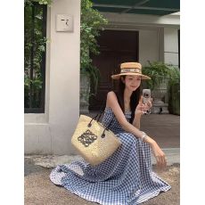 批发优质质量  格子抹胸裙一字肩<b class='q'>连衣</b>裙女夏季法式收腰海边度假<b class='q'>长裙</b>子