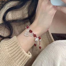 批发国风苗疆少女祥云铃铛手工编织手链女ins小众高颜值复古气质手饰