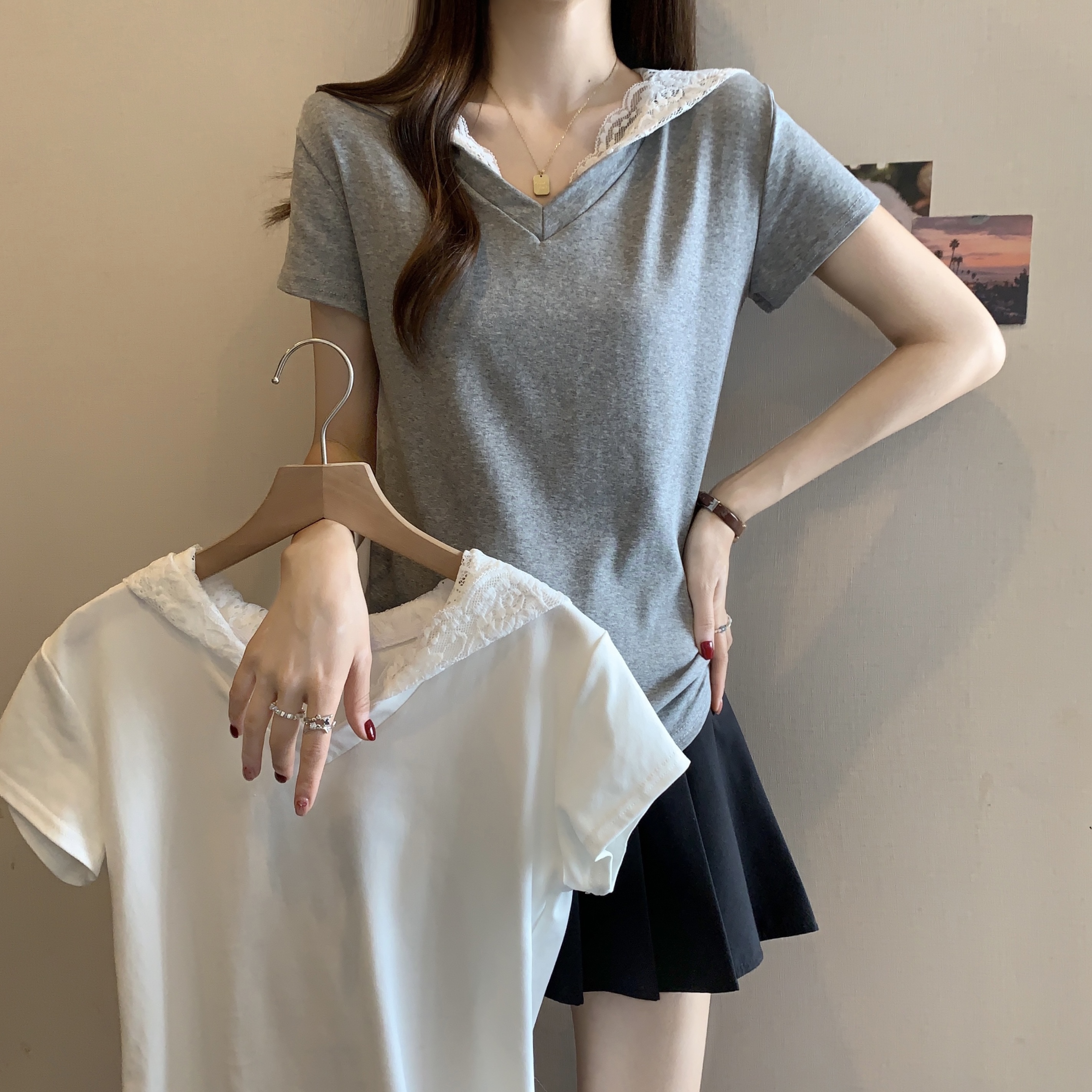 FA12170# 休闲简约大码假两件T恤女夏季韩版修身款蕾丝连帽V领短袖上衣内搭 服裝批發女裝批發服飾貨源