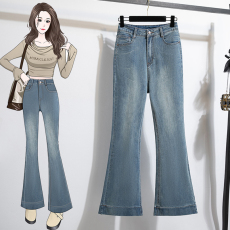 批发实拍2026春<b class='q'>秋</b>微喇牛仔裤女高腰显瘦四面弹力修身冰绿色马蹄喇叭裤