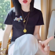 批发2026夏季新款彩色小马刺绣短袖<b class='q'>T</b><b class='q'>恤</b>女简约时尚百搭显瘦圆领上衣潮