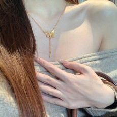 批发中古风古法轻奢灵蛇与蝶蝴流苏项链女网红同款高级设计感锁骨链