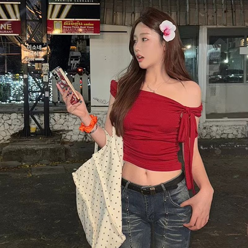 있음 선적 원본 여름 새로운 순수한 욕망 바람 오프숄더 오프숄더 티셔츠 디자인 센스 스트랩 몸매 가꾸기 쇼트 스타일 핫걸