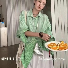 批发韩版春季渐变色条纹衬衫宽松时尚懒惰风休闲大码衬衣<b class='q'>防晒衣</b>外套女