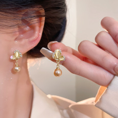 批发轻奢小众高级感猫眼石蝴蝶耳环女时尚百搭气质珍珠耳钉网红耳饰品