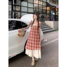 批发小清新假两件格纹蕾丝<b class='q'>吊带</b>连衣裙女夏季宽松显瘦<b class='q'>长裙女</b>