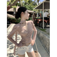 批发纯欲交叉V领网纱印花长袖<b class='q'>打底衫</b><b class='q'>女</b>实拍实价