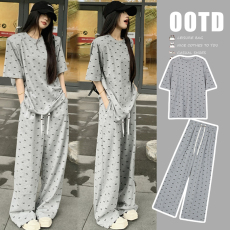 批发宽松显瘦蝴蝶结印花垫肩甜酷T恤+猪鼻扣<b class='q'>休闲</b>裤