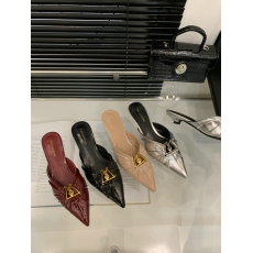 欧洲站女鞋2025春季新款皱褶金属扣方头舒适小猫跟包头拖鞋女