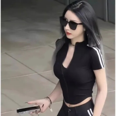 批发满天星 已出货 罗纹 美式运动拉链短袖t恤女夏短款小上衣