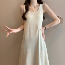 批发实拍<b class='q'>大码</b>针织吊带裙女胖MM内搭背心长裙宽松显瘦可外穿可<b class='q'>打底裙</b>