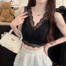 批发实拍<b class='q'>大码</b>法式蕾丝美背叠穿神器兔耳朵杯垫免<b class='q'>文胸</b>内衣打底吊带背心