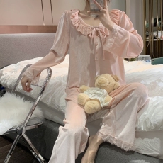 批发实拍实价 春秋甜美气质<b class='q'>金丝</b>绒两件套装可外穿家居服冬<b class='q'>女</b>