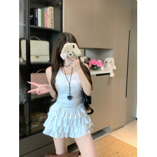 批发实拍实价 花苞方领吊带<b class='q'>连衣裙</b>女夏修身收腰拼接白色无袖针织短裙