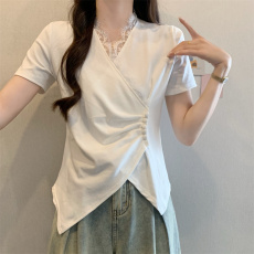 批发实拍大码<b class='q'>女</b>装夏款不规则花边V领针织衫<b class='q'>女</b>收腰显瘦蕾丝边<b class='q'>短袖</b>上衣