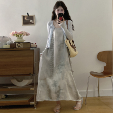 批发实拍现 2026新款<b class='q'>大码</b><b class='q'>女装</b>春夏装 花色吊带裙针织开衫两件套胖MM