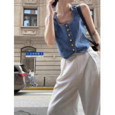 批发蓝色u领无袖<b class='q'>牛仔</b>背心马甲女夏季小香风短款坎肩西装马夹外穿上衣