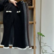 批发女童<b class='q'>加厚</b>一体绒长裤童装冬款小女孩花边纯色加绒喇叭裤外穿<b class='q'>打底裤</b>