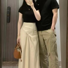 批发韩系设计感显瘦百搭T恤搭配褶皱大裙摆<b class='q'>半身裙</b>套装女2026夏季新款