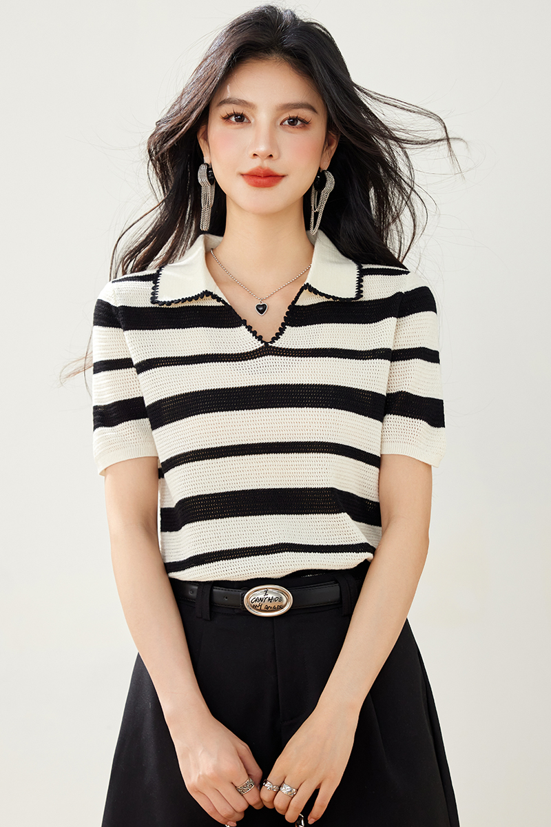 2026 년 여름 새로운 POLO 칼라 고급 센스 캐주얼 스트라이프 V넥 슬림해 보이는 반팔 티셔츠 배색 맨위