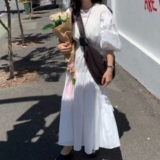 批发尺寸已更新 韩系早春款气质温柔圆领褶皱宽松系带<b class='q'>连衣裙</b>