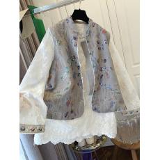 批发高级感绝美新中式百搭刺绣蕾丝衬衫宽松休闲打底衫上衣女2026春秋