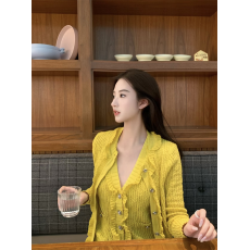 批发实拍  早春甜柠檬 Jennie同款招财黄针织<b class='q'>马甲</b>+开衫显白套装女