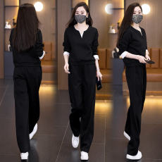 批发实拍2026年春季新款休闲<b class='q'>大码</b>时尚套装气质减龄显瘦两件套女