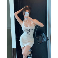 批发已出货 美风休闲运动挂脖字母刺绣低胸包臀性感露背<b class='q'>连衣裙</b>