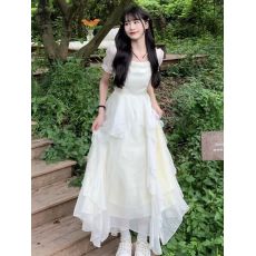 批发法式温柔白色荷叶边连衣裙仙女秋<b class='q'>冬</b>气质高级感生日在逃公主长裙子