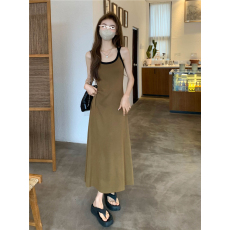 批发天猫抖音质量撞色露背<b class='q'>针织</b>吊带<b class='q'>连衣裙</b>韩版新款夏季收腰显瘦中长款