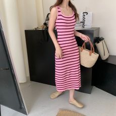 批发韩系撞色条纹无袖背心针织裙2026夏显瘦休闲百搭中长款吊带连衣裙