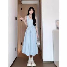 批发蓝色无袖吊带<b class='q'>连衣裙</b>女夏季小个子<b class='q'>可爱</b>甜美减龄花苞裙子