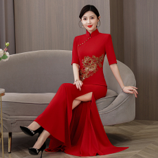 批发2026新款芊芊锦瑟走秀旗袍中长款连衣裙高贵气质舞台重工连衣裙