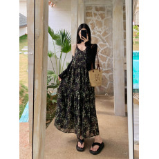 批发实拍大码女装胖MM春夏气质复古显瘦遮肚碎花吊带裙针织开衫<b class='q'>两件</b>套