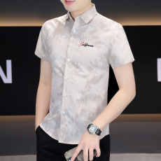 批发新款短袖衬衫男装时尚潮流韩版修身男士衬衣青少年休闲上衣刺绣花