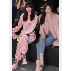 批发欧货粉色<b class='q'>金丝</b>绒运动套装女秋冬2025新款洋气减龄高档束脚裤两件套