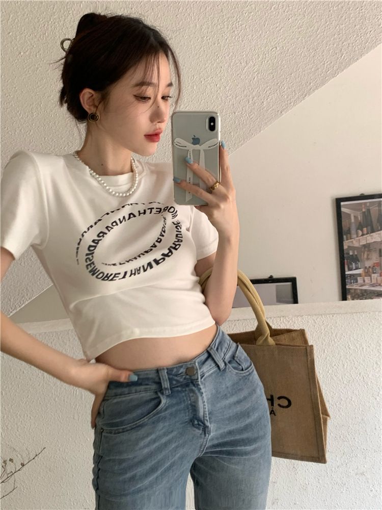 있음 선적 대외 무역 원본 새로운 한국 스타일 프린트 반팔 티셔츠 여성 여름 몸매 가꾸기 슬림해 보이는 핫걸 쇼트 스타일 맨위